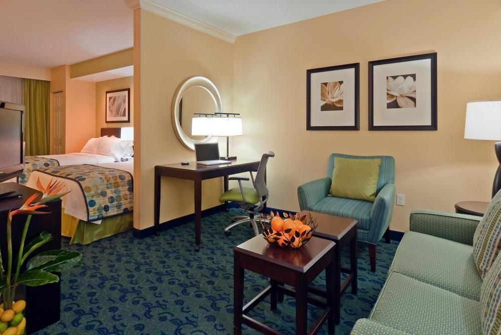 Springhill Suites By Marriott West Palm Beach I-95 Exterior photo